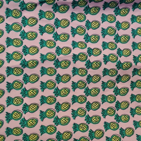 Talbots women's 12 pink button-down, collared tank top with pineapple 🍍 - Picture 5 of 6